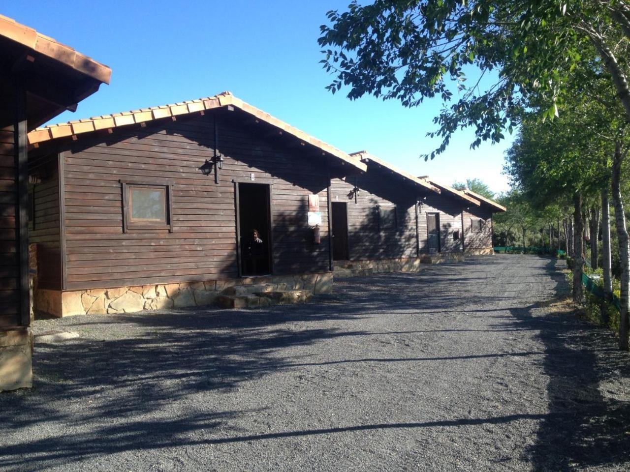 Camping Casa Fausto Cerca De Dinopolis Formiche Alto Exteriör bild