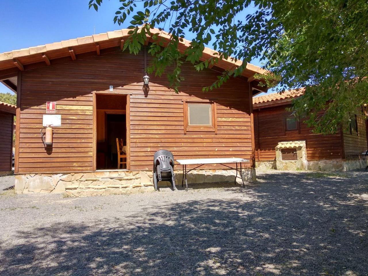 Camping Casa Fausto Cerca De Dinopolis Formiche Alto Exteriör bild