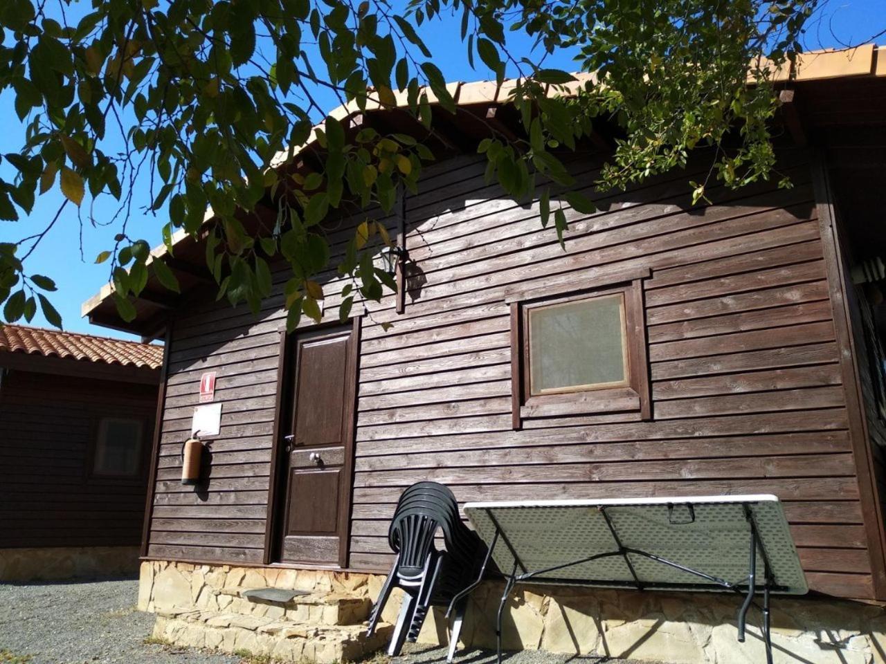 Camping Casa Fausto Cerca De Dinopolis Formiche Alto Exteriör bild